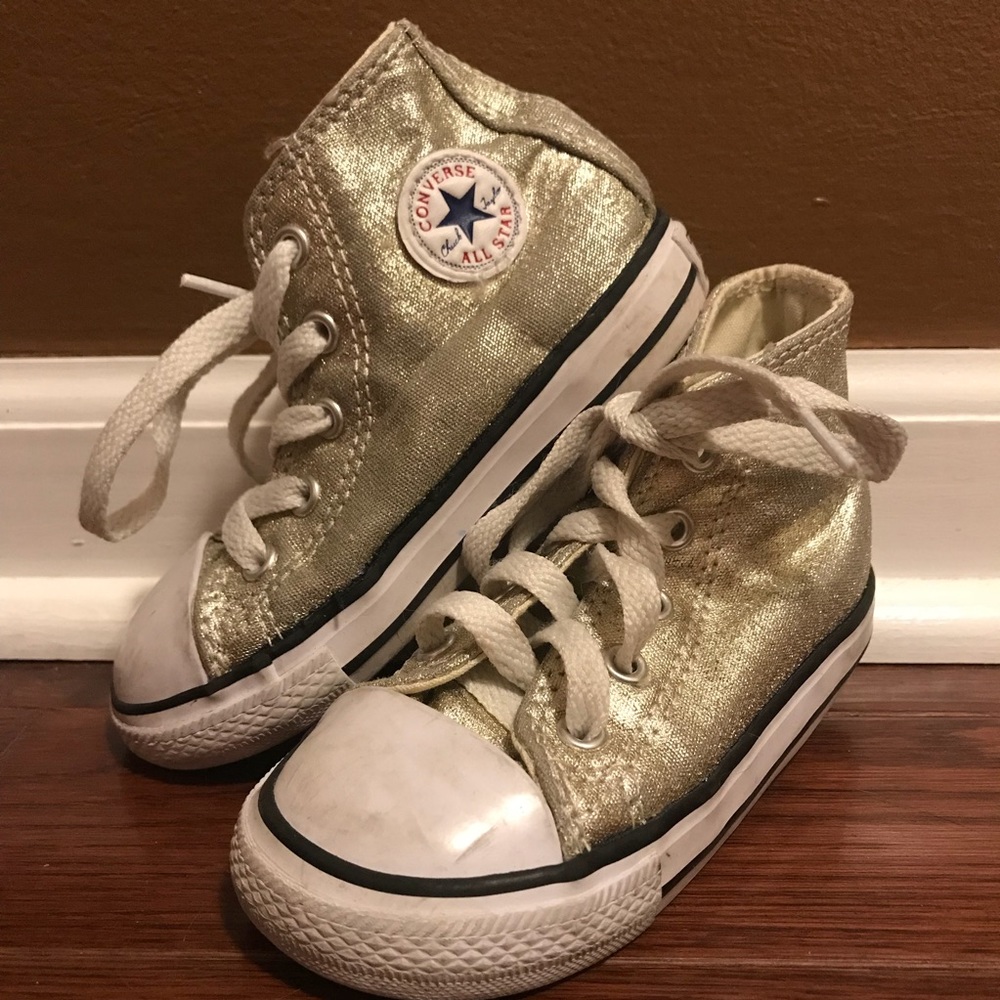 Gold converse